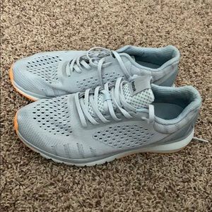 Reebok Cross Trainer Shoes